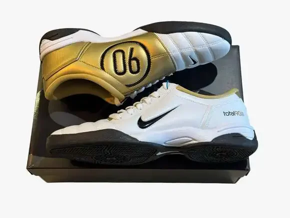 Nike Total 90 III SP White Metallic Gold HJ9351-101 Indoor Soccer Shoes - Picture 6 of 16
